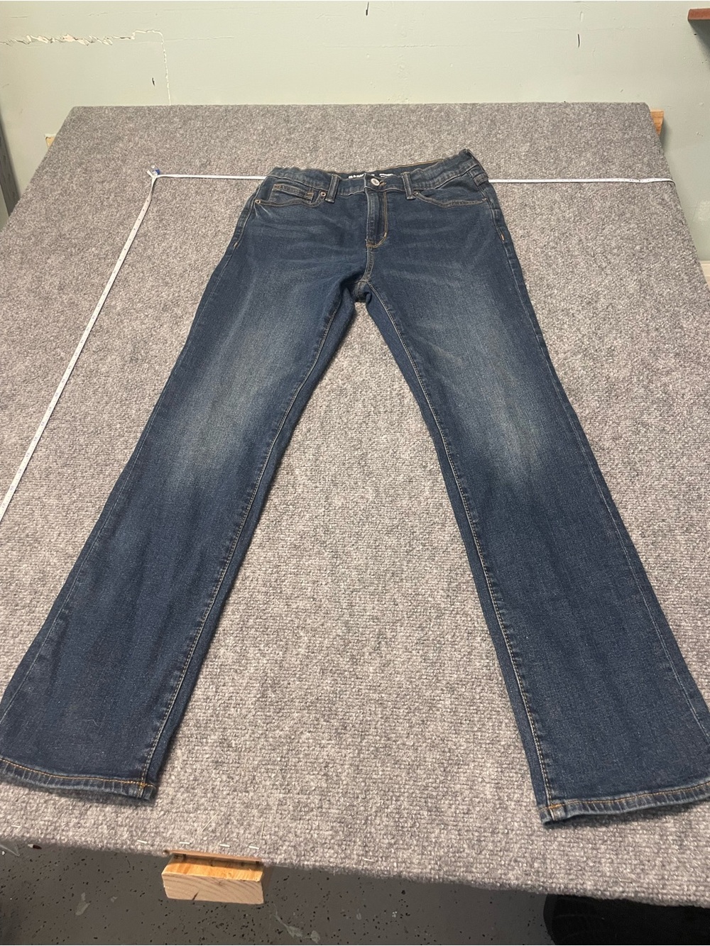 Old Navy Straight Built-In Flex Jeans in Dark Blue with Tan Stitching